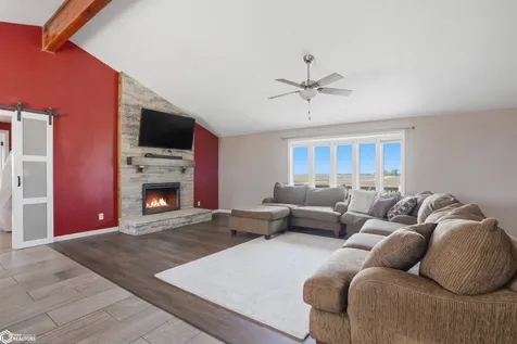 4001 145th Street Hedrick IA 52563