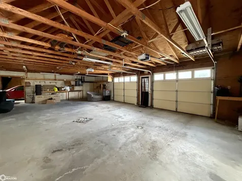 301 Spruce Street Montrose IA 52639