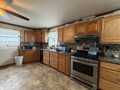 301 Spruce Street Montrose IA 52639