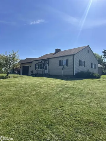 1516 Kalsem Boulevard Marshalltown IA 50158