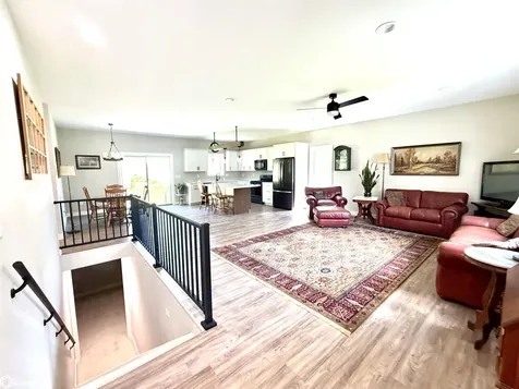 346 Sarah Avenue Iowa Falls IA 50126