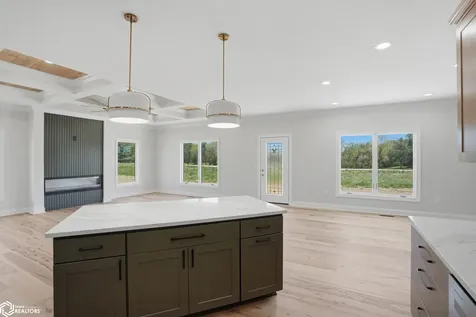507 Sunset Drive New London IA 52645
