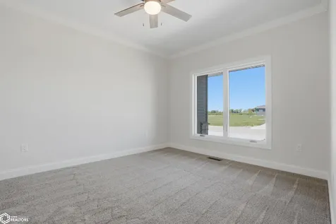 507 Sunset Drive New London IA 52645