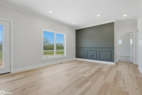 507 Sunset Drive New London IA 52645