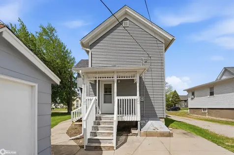1208 Main Street Grinnell IA 50112
