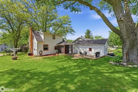 608 S Ave B Washington IA 52353