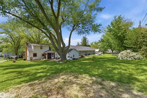 608 S Ave B Washington IA 52353