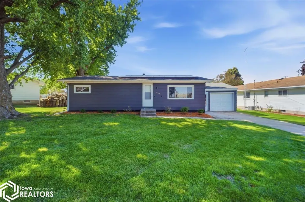 2307 14th Avenue Eldora IA 50627