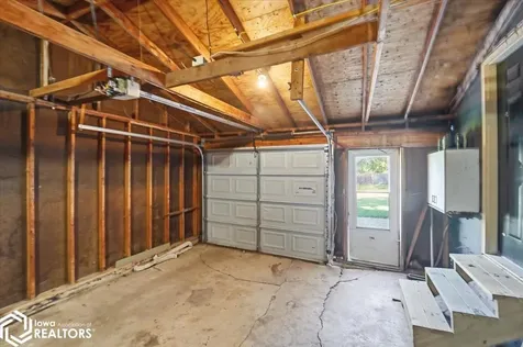 2307 14th Avenue Eldora IA 50627