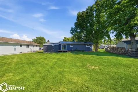 2307 14th Avenue Eldora IA 50627