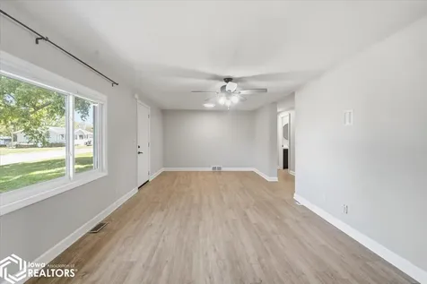2307 14th Avenue Eldora IA 50627