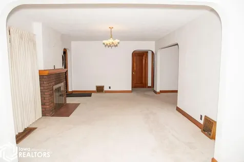 205 Vogel Avenue Ottumwa IA 52501
