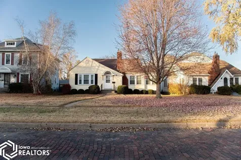 205 Vogel Avenue Ottumwa IA 52501