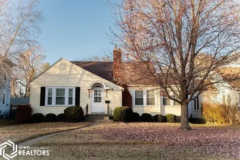 205 Vogel Avenue Ottumwa IA 52501