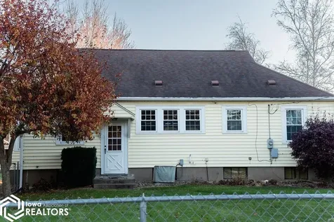 205 Vogel Avenue Ottumwa IA 52501