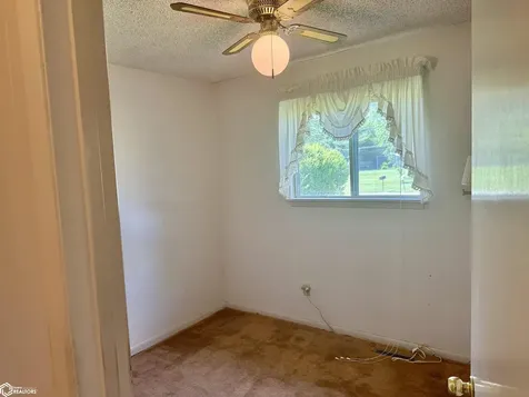 606 E Buchanan Avenue Fairfield IA 52556