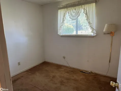 606 E Buchanan Avenue Fairfield IA 52556