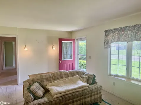 606 E Buchanan Avenue Fairfield IA 52556