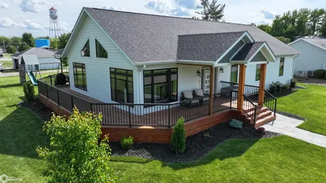 214 E Wapello Street Agency IA 52530