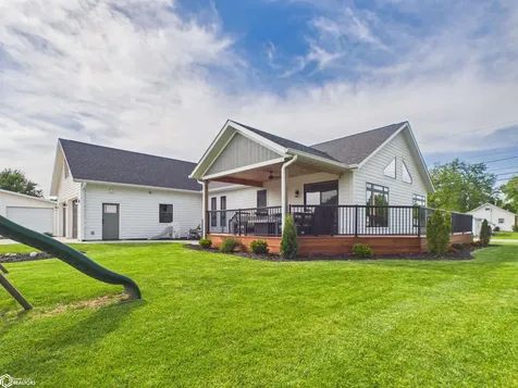 214 E Wapello Street Agency IA 52530