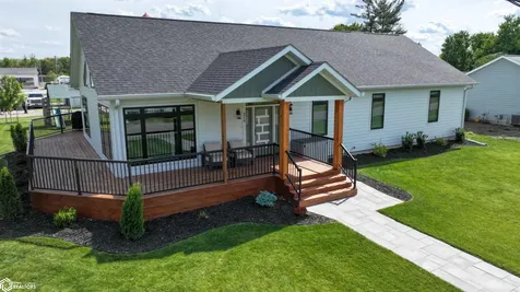 214 E Wapello Street Agency IA 52530