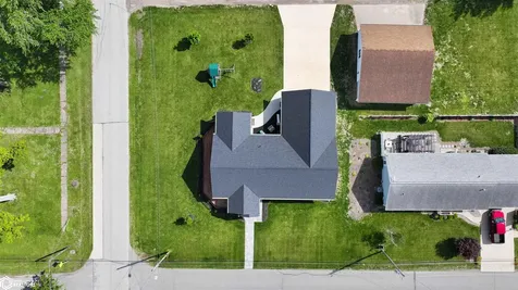 214 E Wapello Street Agency IA 52530