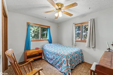 110 Sunrise Drive Lincoln IA 50652