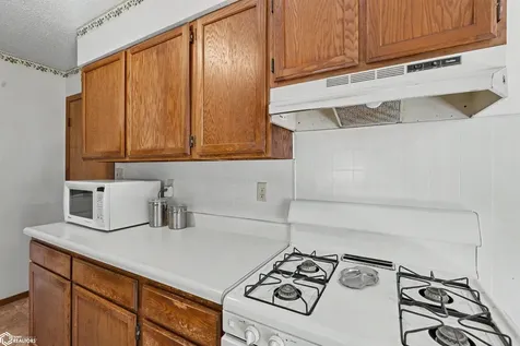 110 Sunrise Drive Lincoln IA 50652