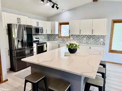 605 Fairview Drive Oskaloosa IA 52577