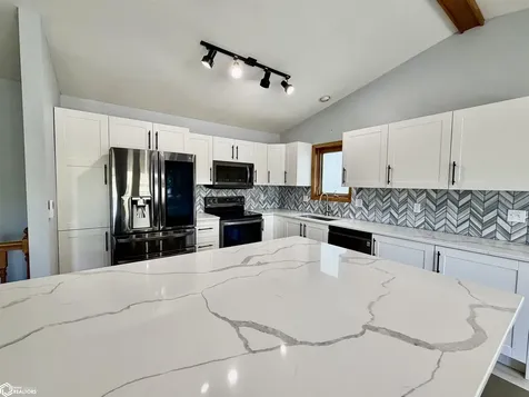 605 Fairview Drive Oskaloosa IA 52577