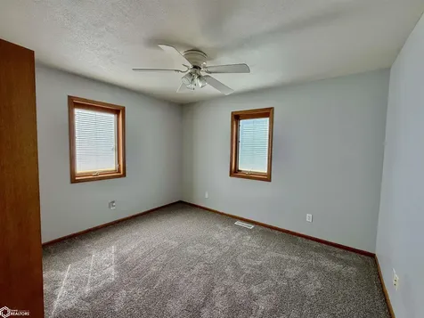605 Fairview Drive Oskaloosa IA 52577