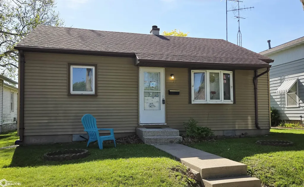 1729 S 10th Street Burlington IA 52601