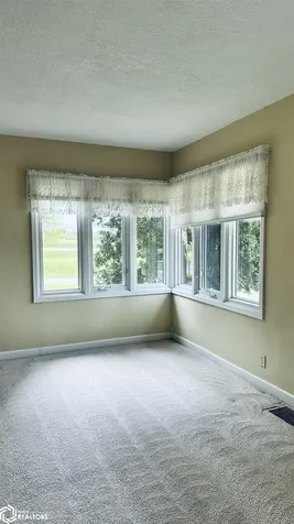 2611 Luminary Lane Oskaloosa IA 52577