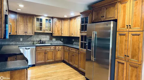 2611 Luminary Lane Oskaloosa IA 52577