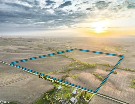 N 115th Avenue Newton IA 50208