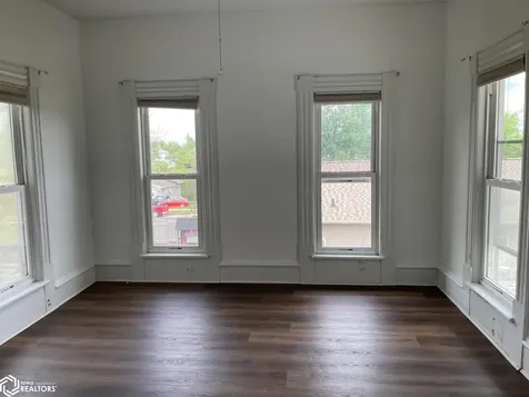 925 Reed Street Grinnell IA 50112