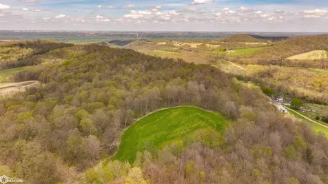 38346 Cherry Valley Road Guttenberg IA 52052