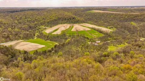 38346 Cherry Valley Road Guttenberg IA 52052