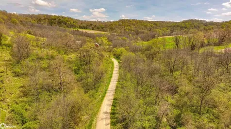 38346 Cherry Valley Road Guttenberg IA 52052