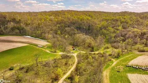 38346 Cherry Valley Road Guttenberg IA 52052