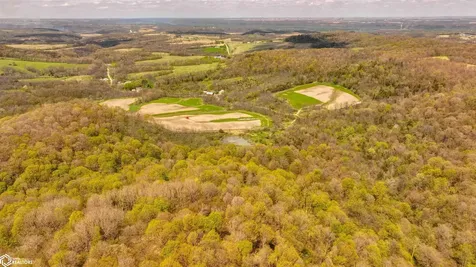38346 Cherry Valley Road Guttenberg IA 52052