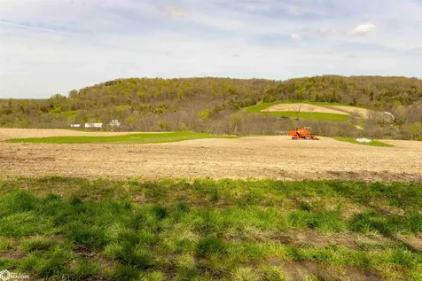 38346 Cherry Valley Road Guttenberg IA 52052
