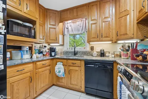12002 Sylvan Heights Road Burlington IA 52601