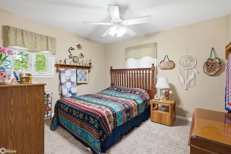 12002 Sylvan Heights Road Burlington IA 52601