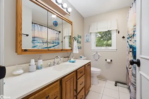 12002 Sylvan Heights Road Burlington IA 52601