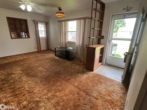 101 Windsor Circle Burlington IA 52601