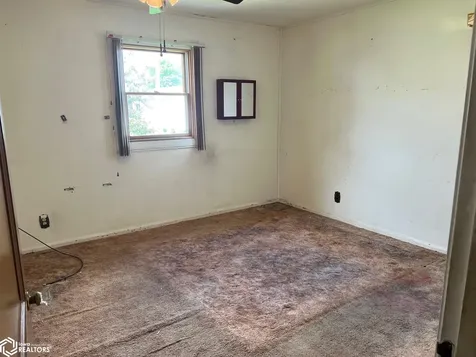101 Windsor Circle Burlington IA 52601