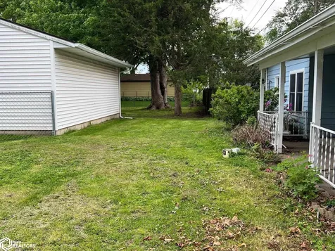 101 Windsor Circle Burlington IA 52601