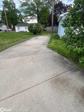 101 Windsor Circle Burlington IA 52601