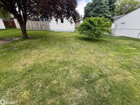 101 Windsor Circle Burlington IA 52601